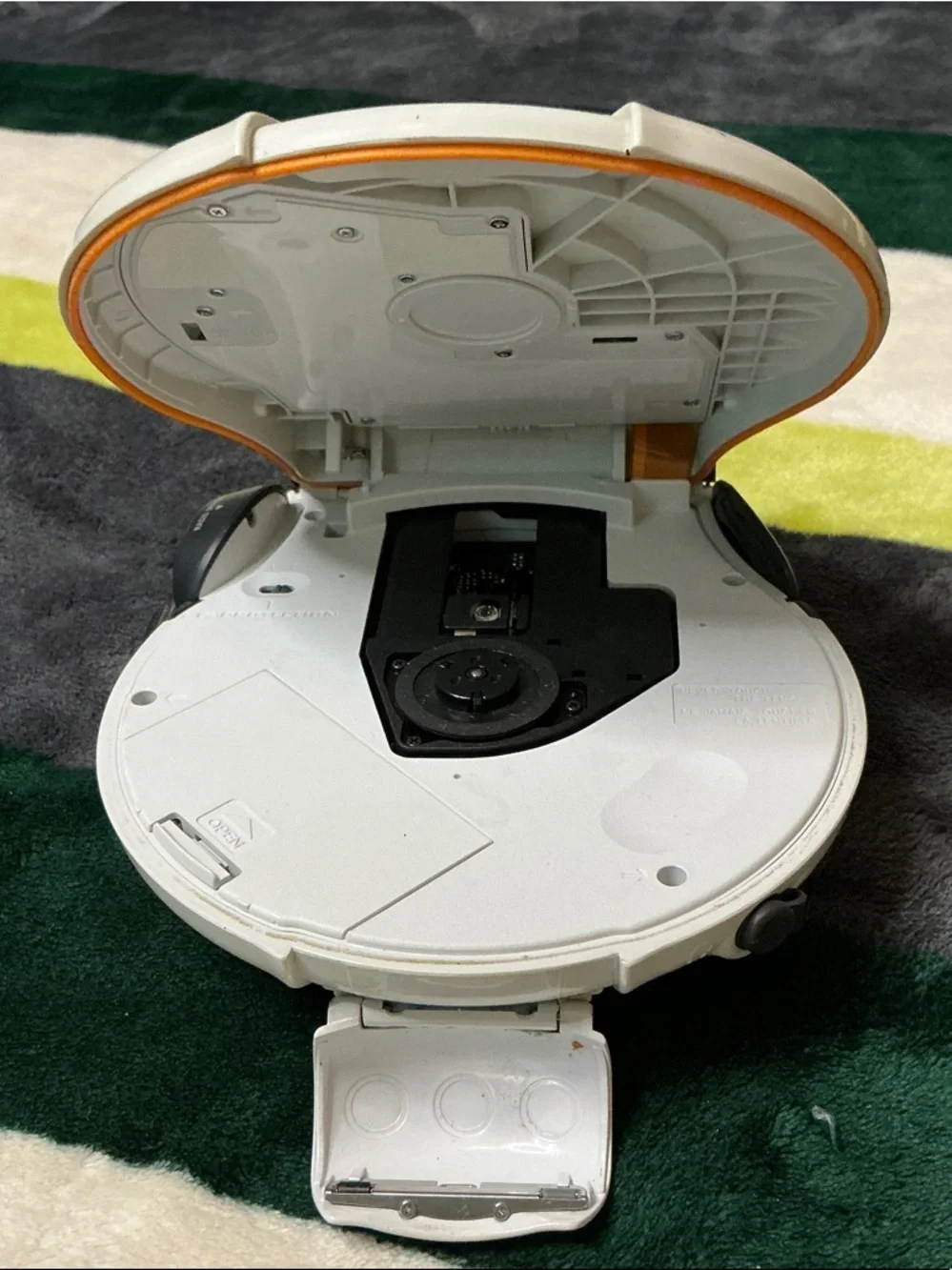 Sony S2 Sports Walkman Portable CD Player Weather/AM/FM Radio